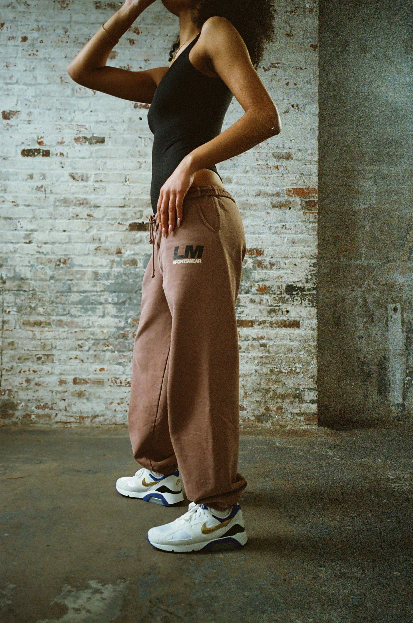 LM SPORTSWEAR SWEATPANT - MOCHA